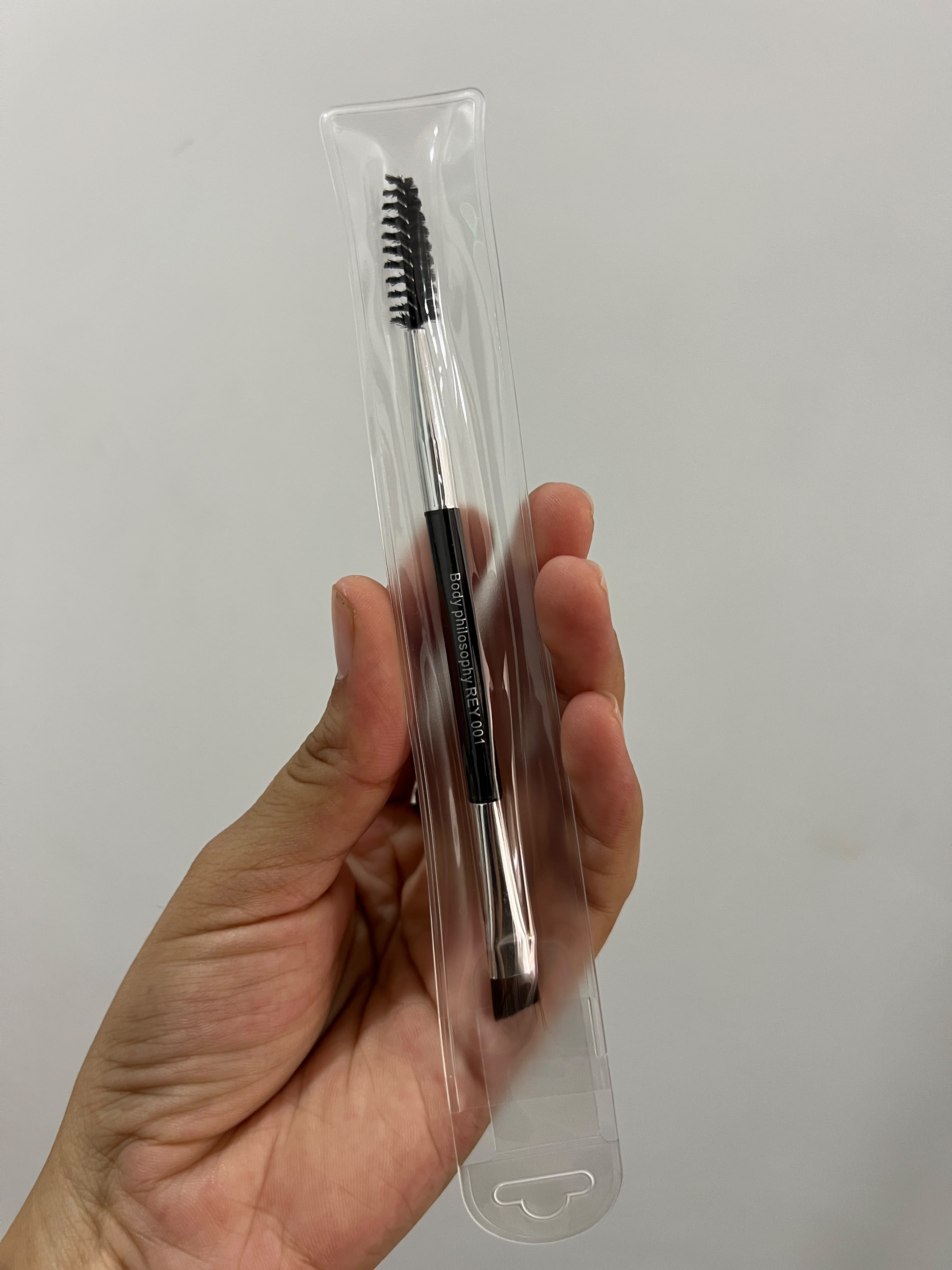 Brocha doble para cejas