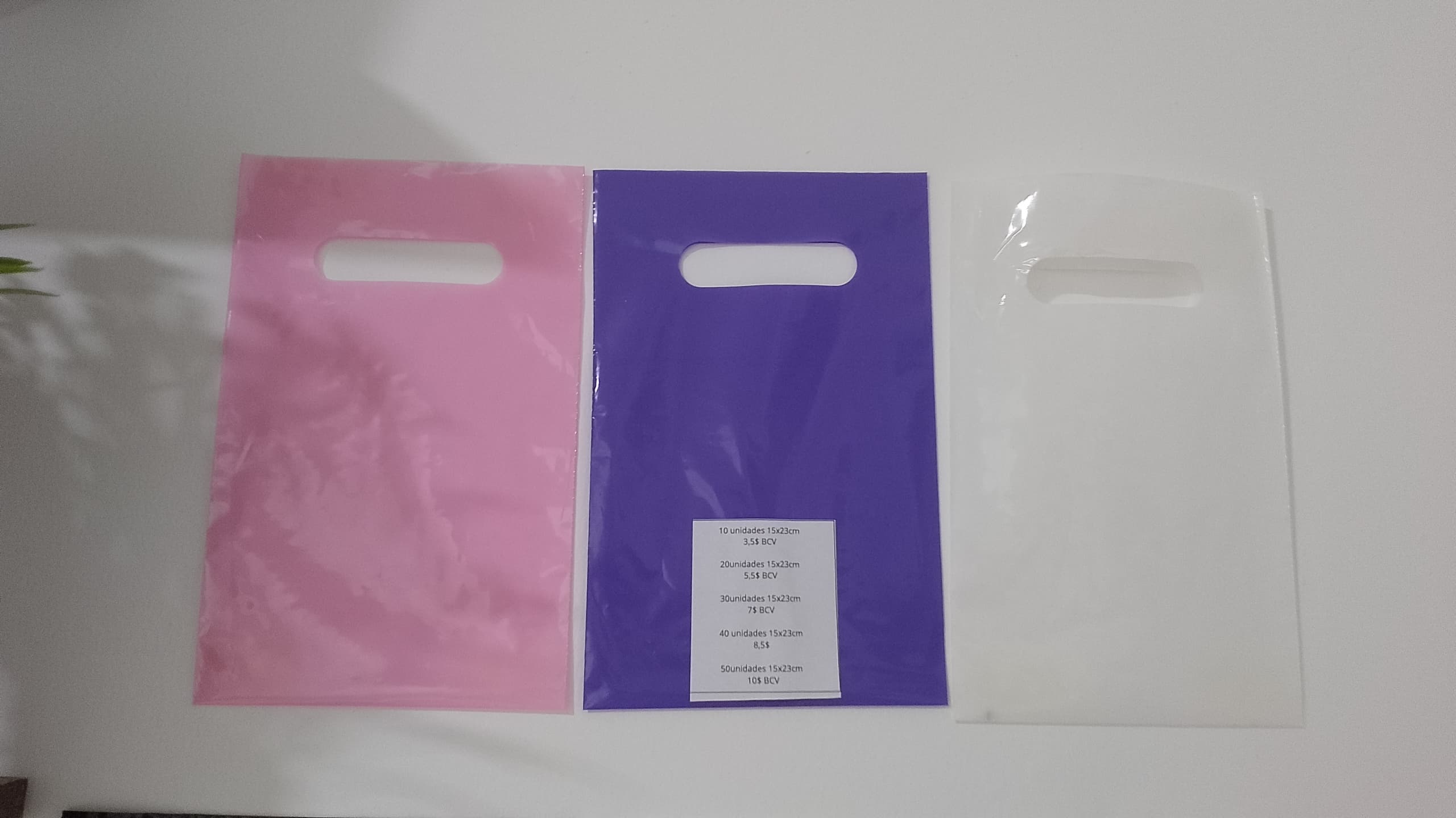 Bolsas tipo boutique 15cm x 23cm por 50