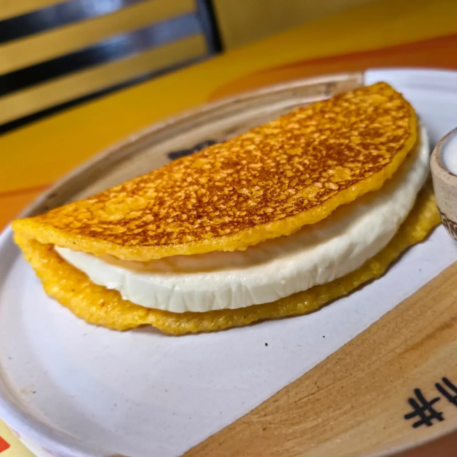LA CON QUESO 